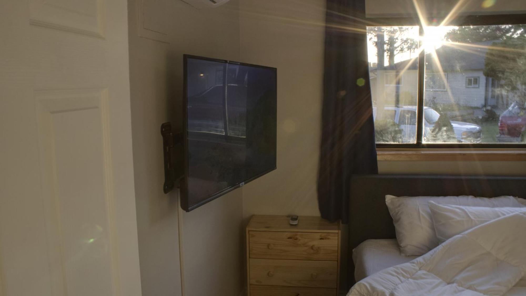 Private Home - Playground, Jumping Mat, Bbq, Darts, Firepit, Gazebo, 4 Smart Tvs, White Cotton Bedding, - The Redwood Cul-De Sac Beach Retreat Кресент-Сити Экстерьер фото
