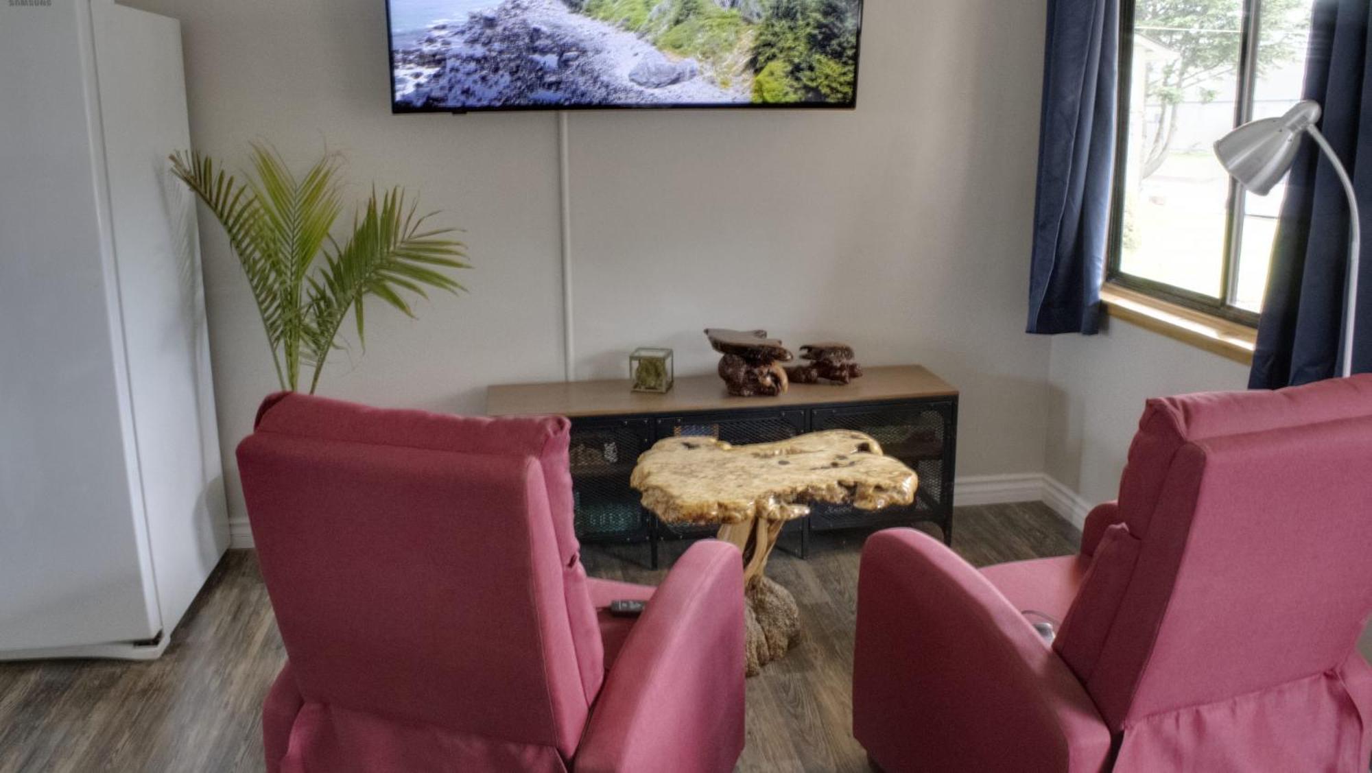 Private Home - Playground, Jumping Mat, Bbq, Darts, Firepit, Gazebo, 4 Smart Tvs, White Cotton Bedding, - The Redwood Cul-De Sac Beach Retreat Кресент-Сити Экстерьер фото